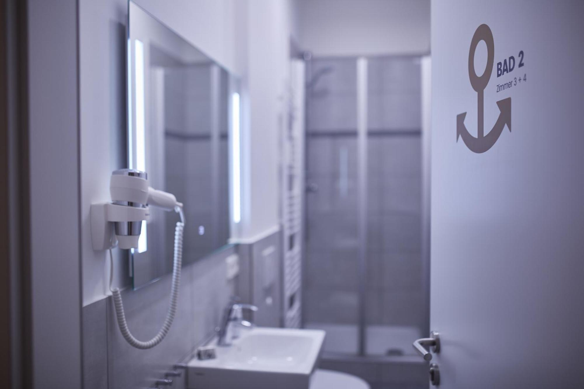 Harbour Apartments Karlsruhe Phòng bức ảnh