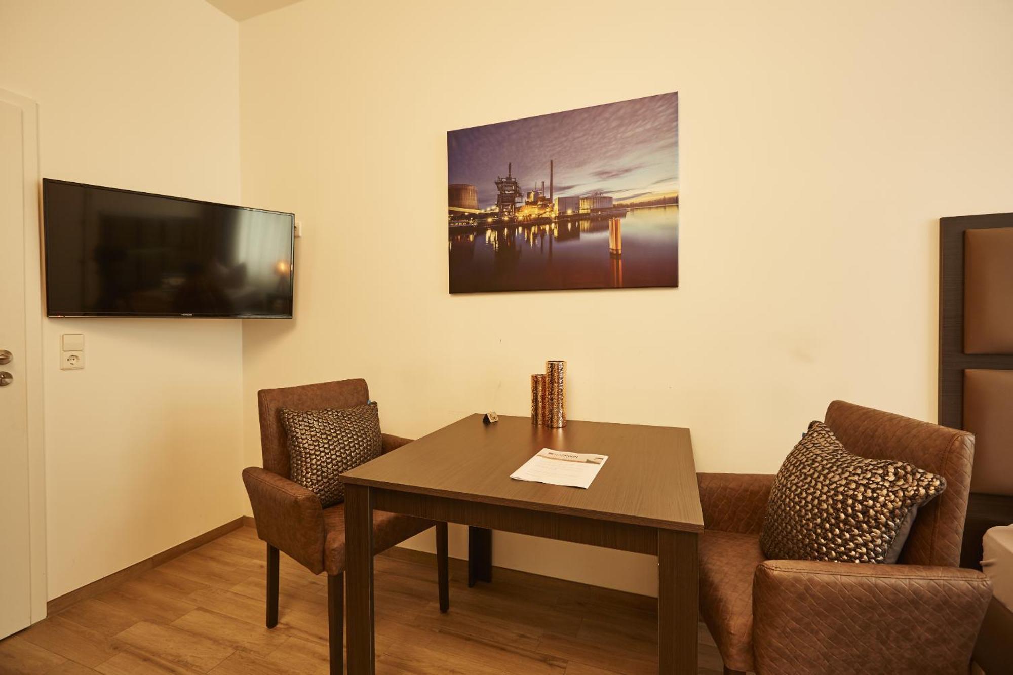 Harbour Apartments Karlsruhe Phòng bức ảnh
