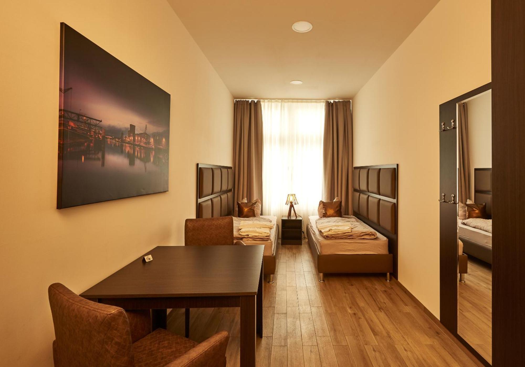 Harbour Apartments Karlsruhe Phòng bức ảnh